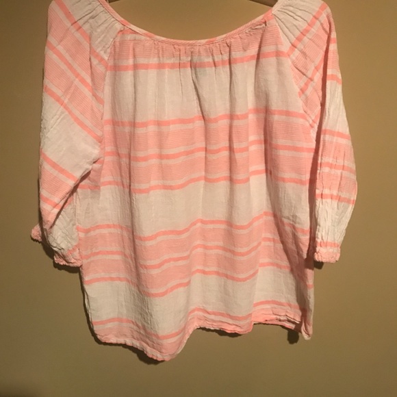 Women's Peasant Gap Top - Picture 4 of 7